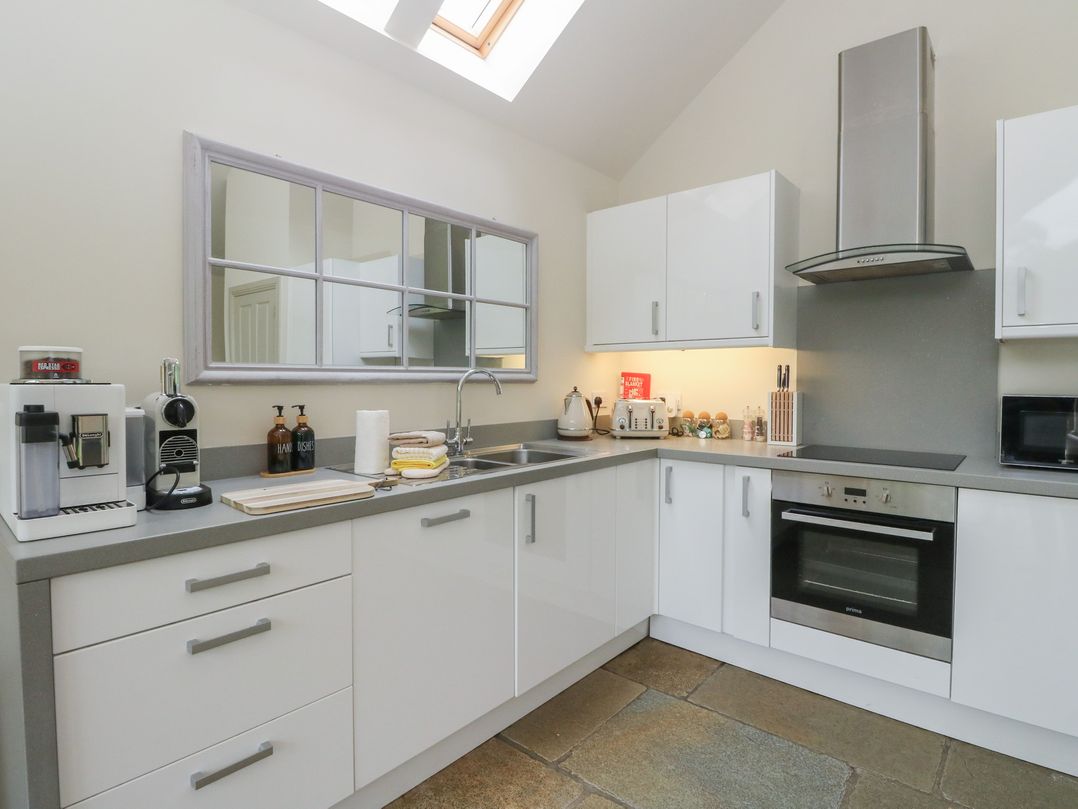 Riverbank Cottage