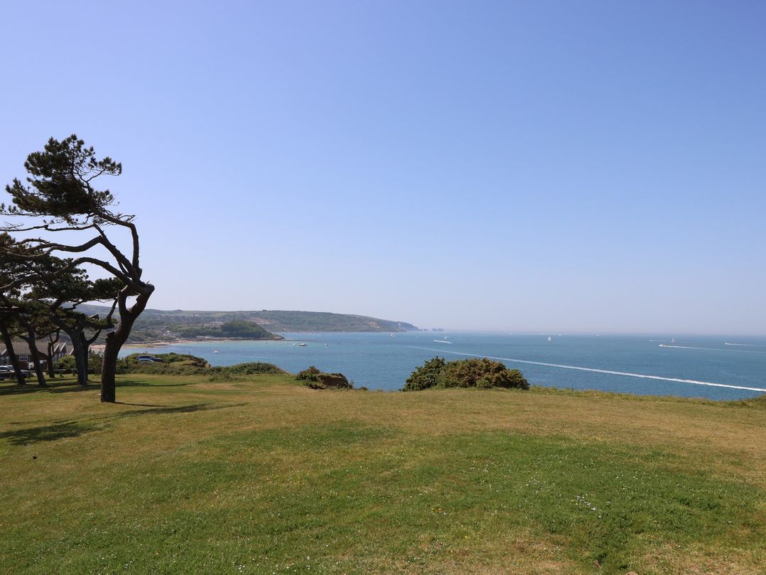 57 Cliff End