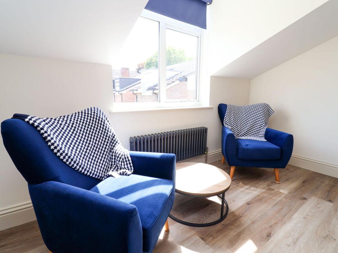 2 Rookery Close