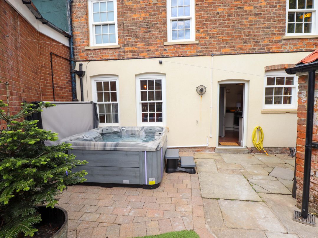 35 Wrawby Street