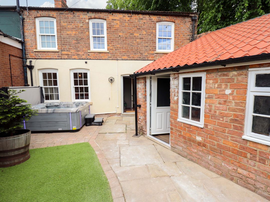 35 Wrawby Street