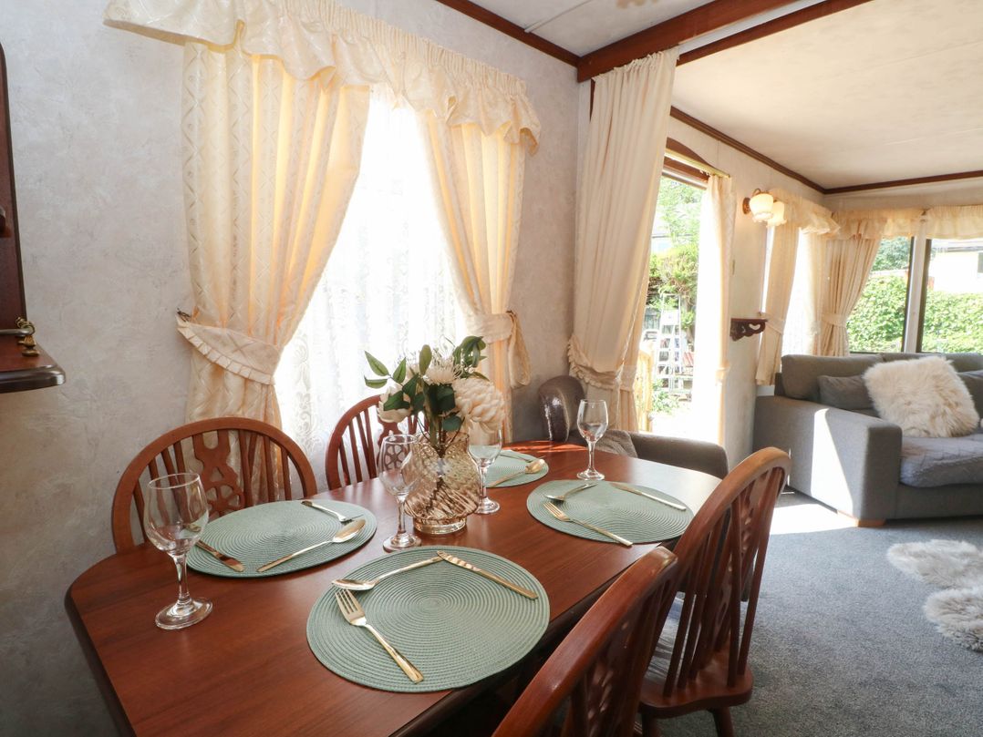 Buzzards Retreat