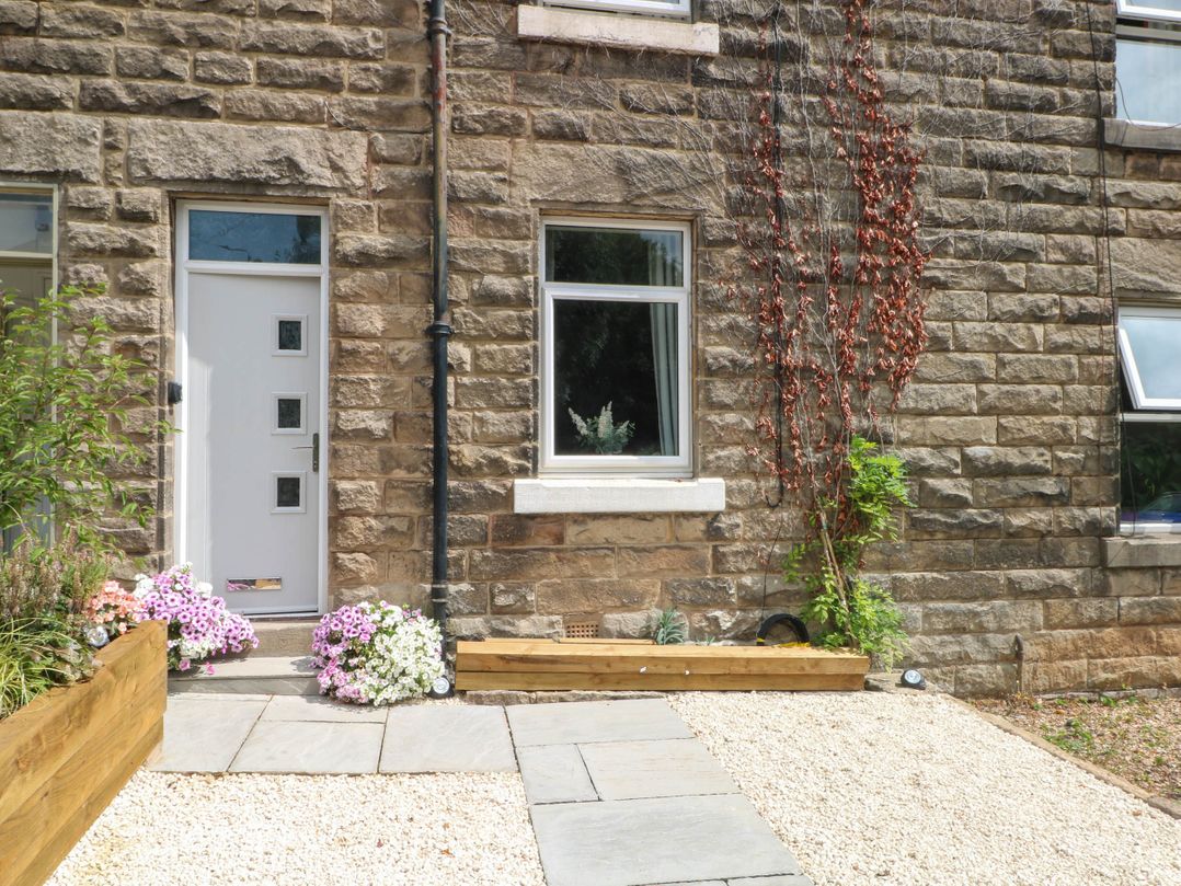 2 Bentley Bridge Cottages