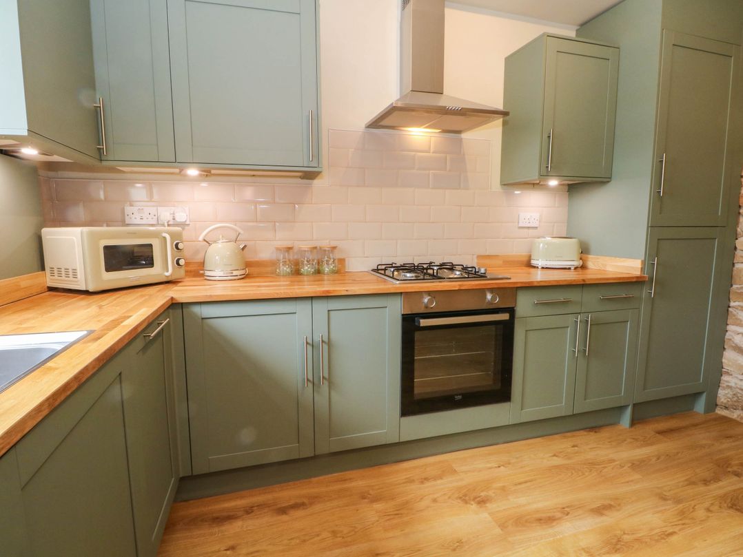 2 Bentley Bridge Cottages