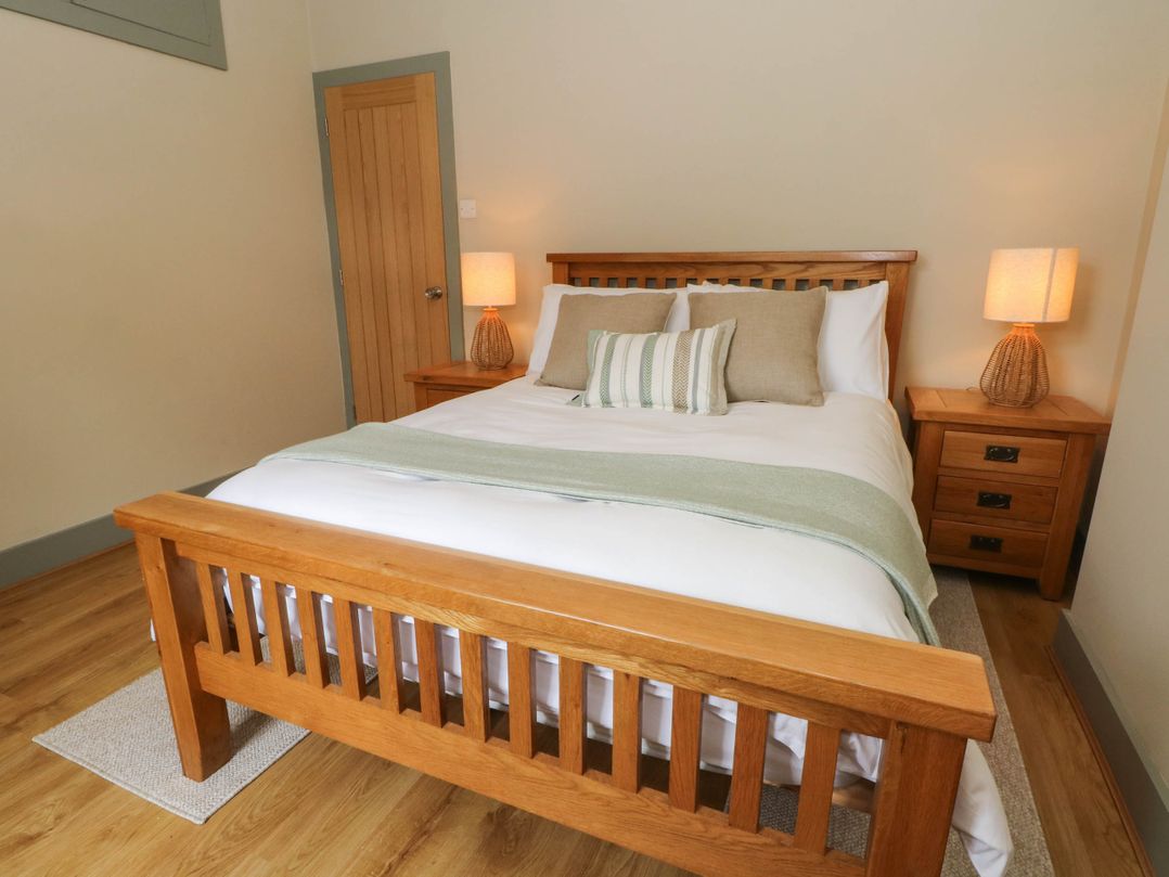 2 Bentley Bridge Cottages