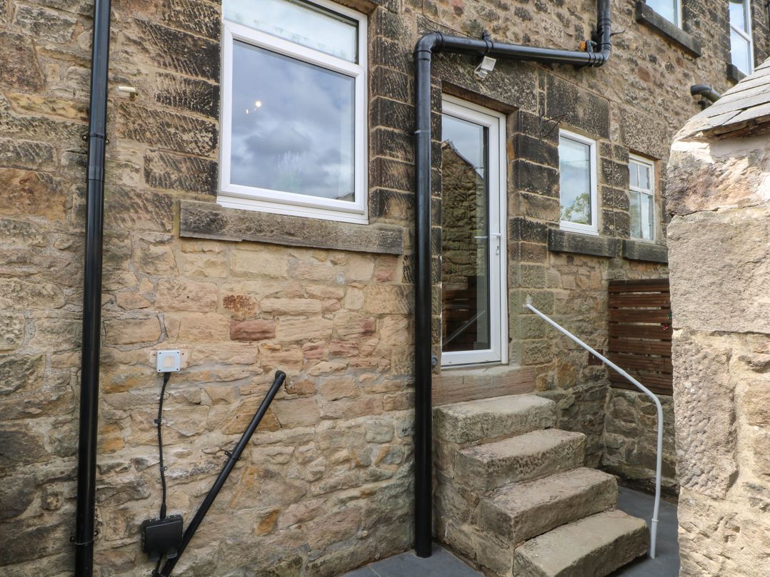 2 Bentley Bridge Cottages
