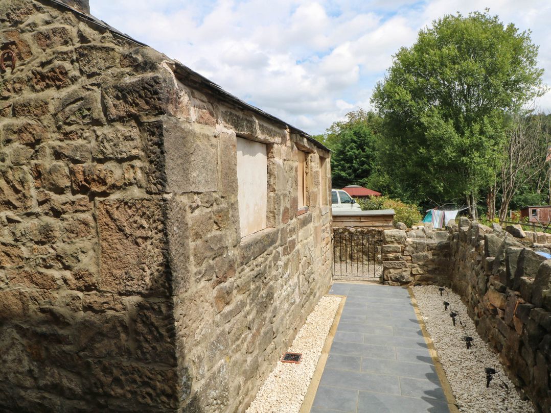 2 Bentley Bridge Cottages