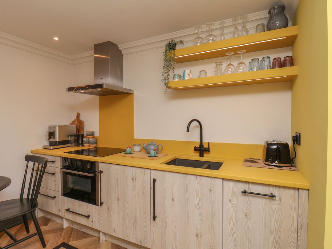 Apartment Yellow