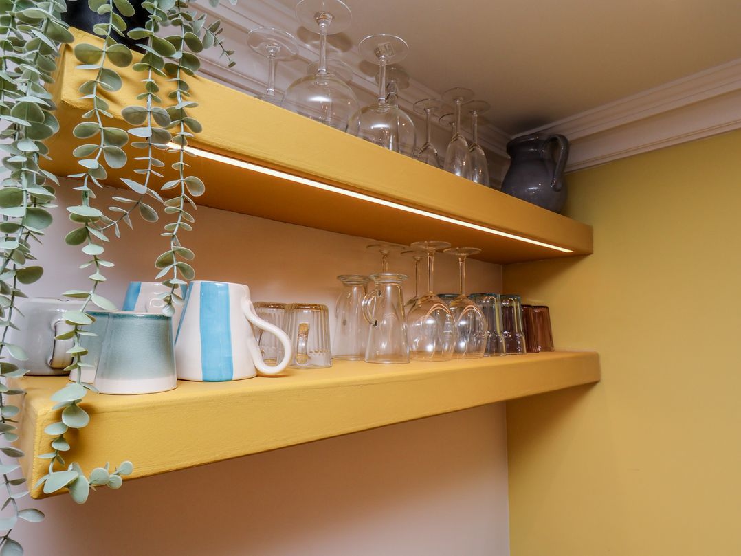 Apartment Yellow
