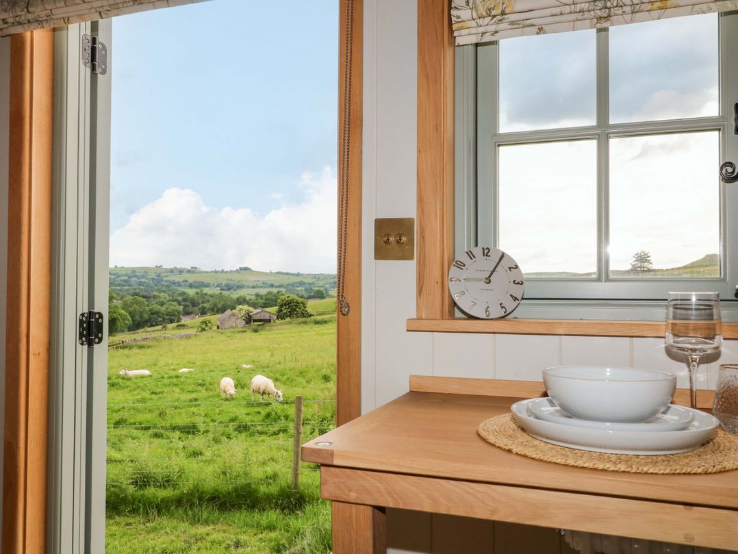 Meadow Shepherds Hut