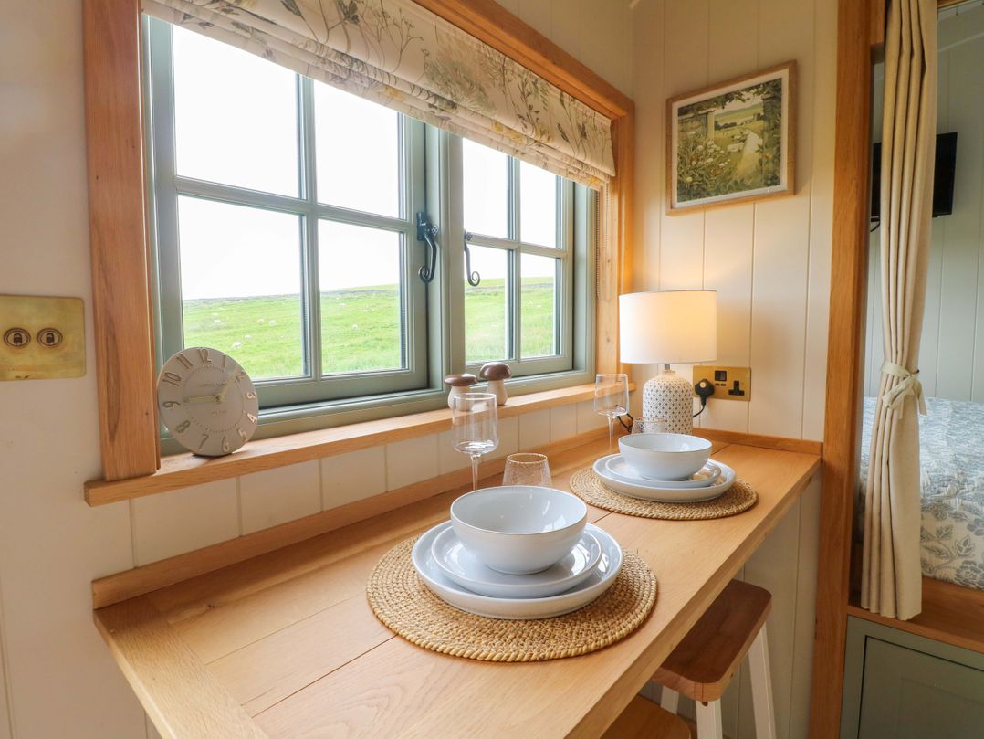 Meadow Shepherds Hut