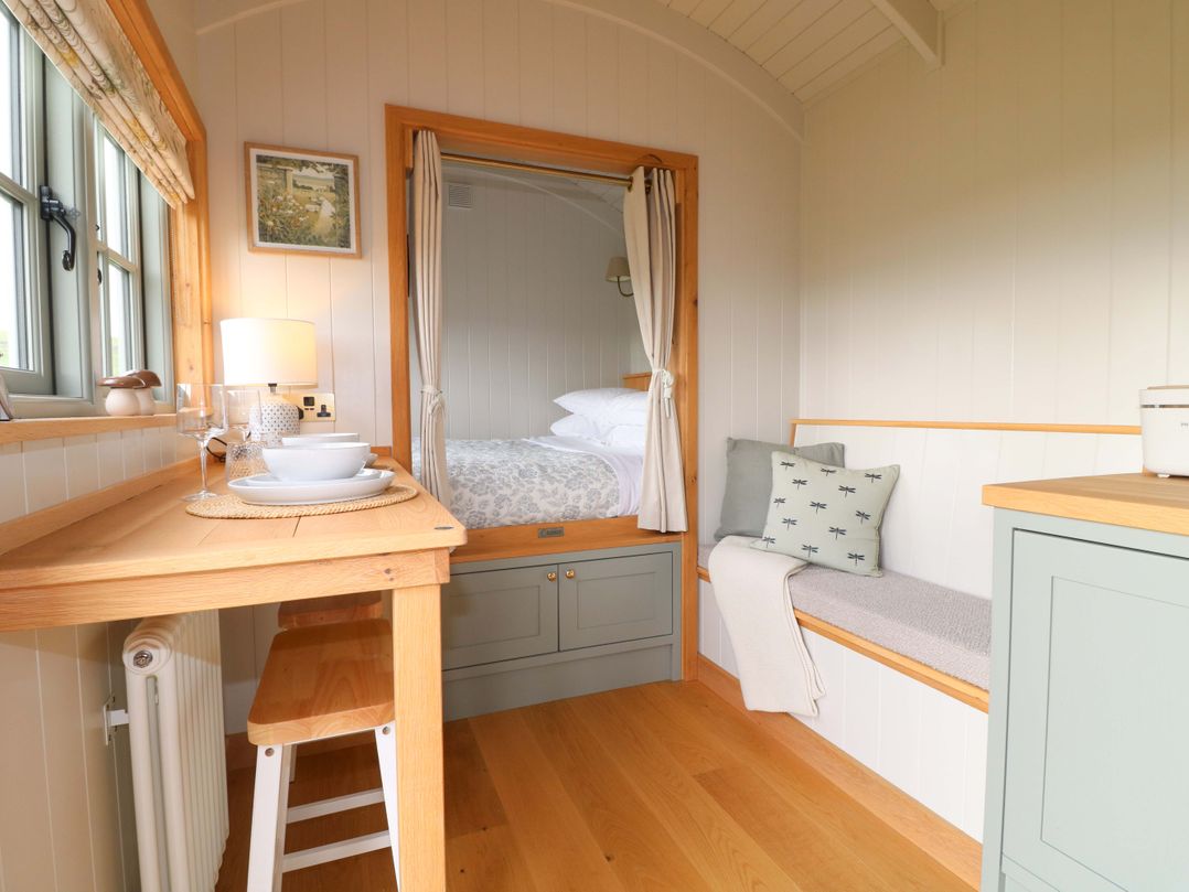 Meadow Shepherds Hut