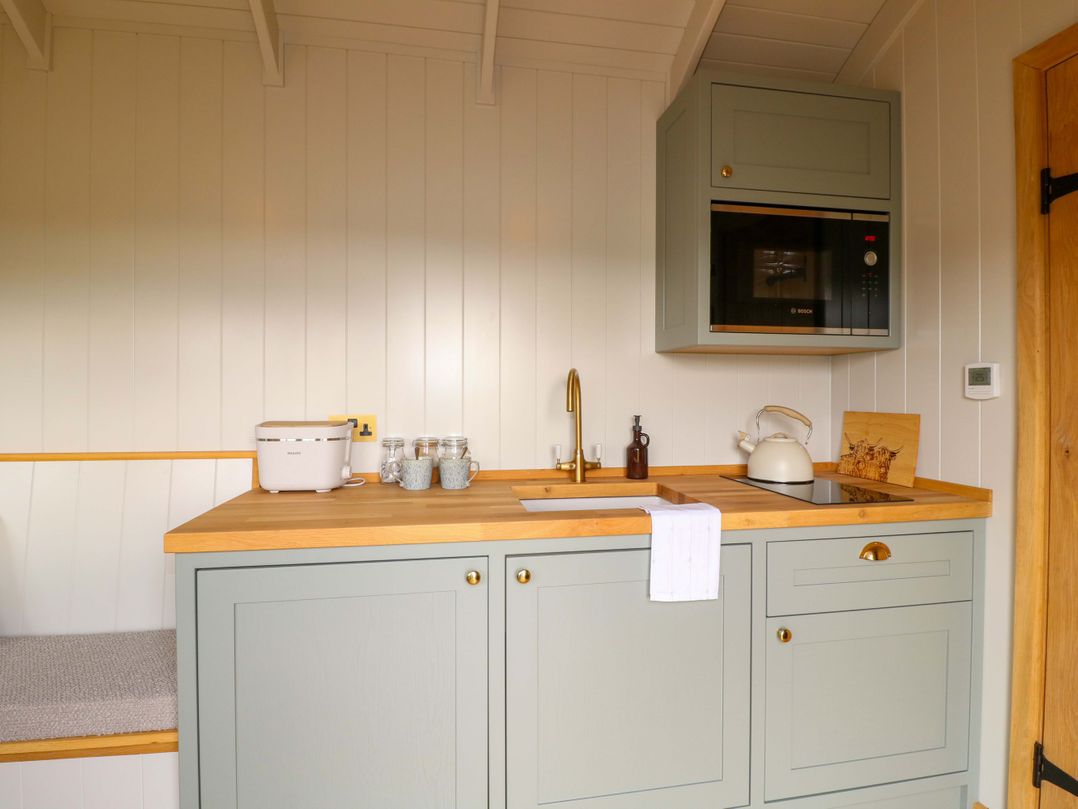 Meadow Shepherds Hut