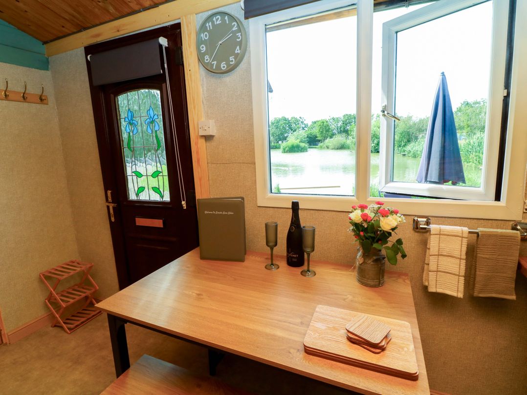 Moorhen Lodge