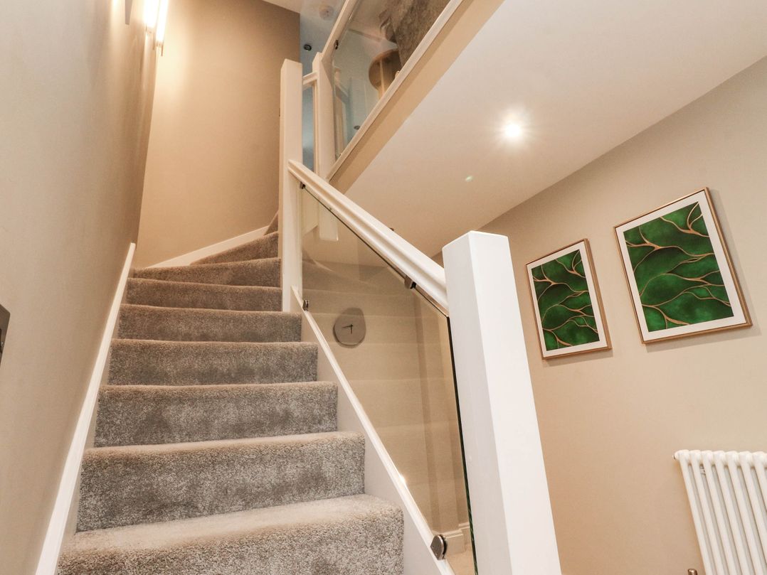 4 Church Hall Mews