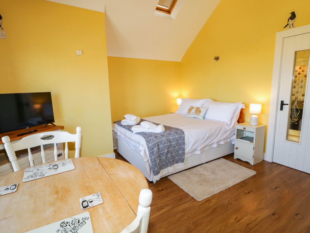 The Mummers Studio Apartment 1