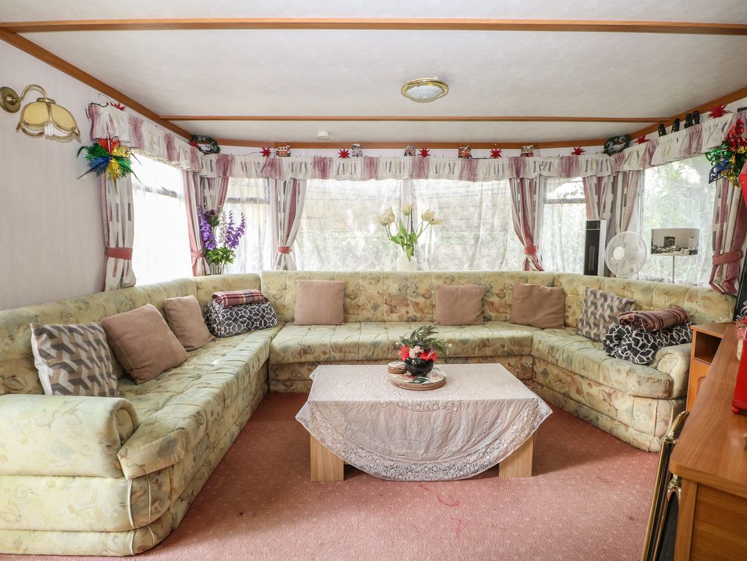 10 Cater Gardens
