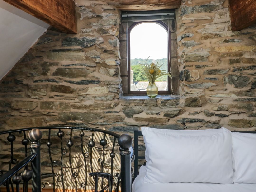 Hillside Cottage