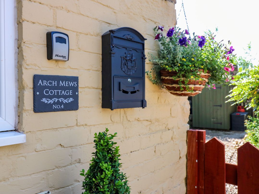 Arch Mews Cottage