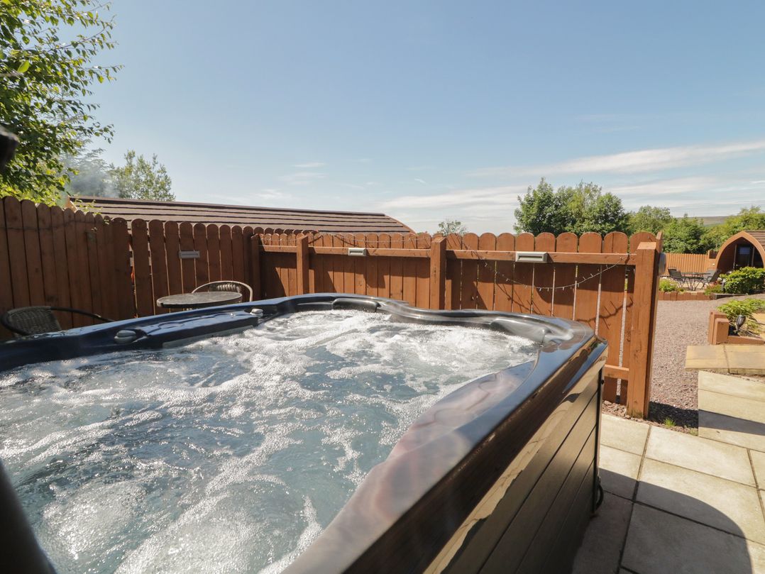 Gortin Glen Glamping Pod 1