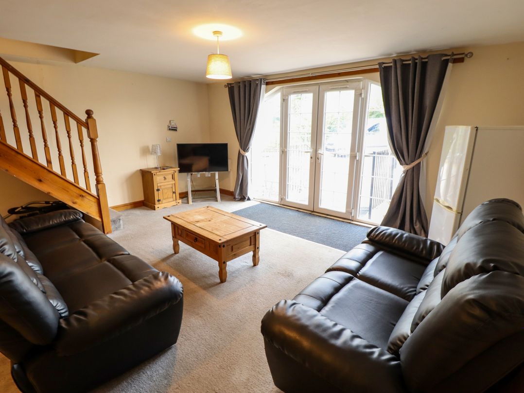 Holiday Cottage 2