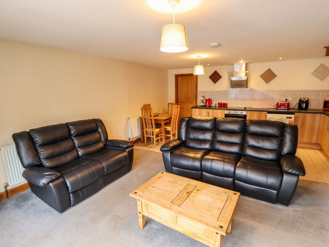 Holiday Cottage 2