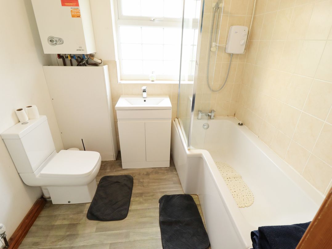 Holiday Cottage 2