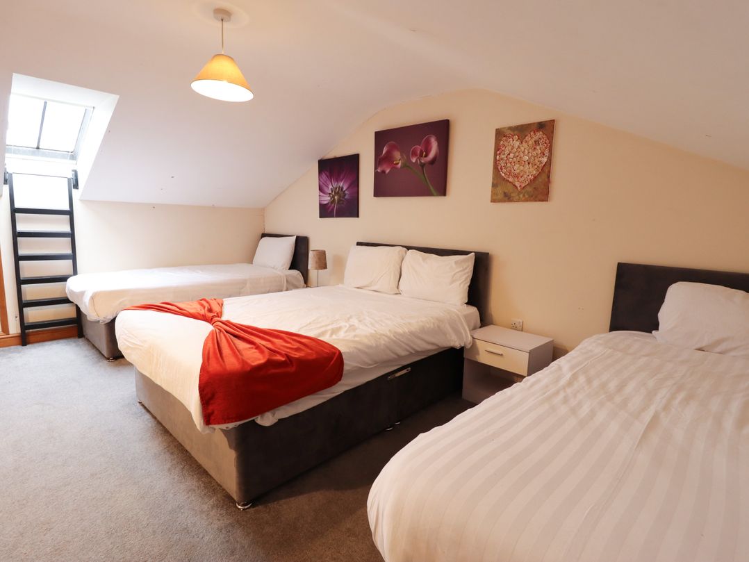 Holiday Cottage 3