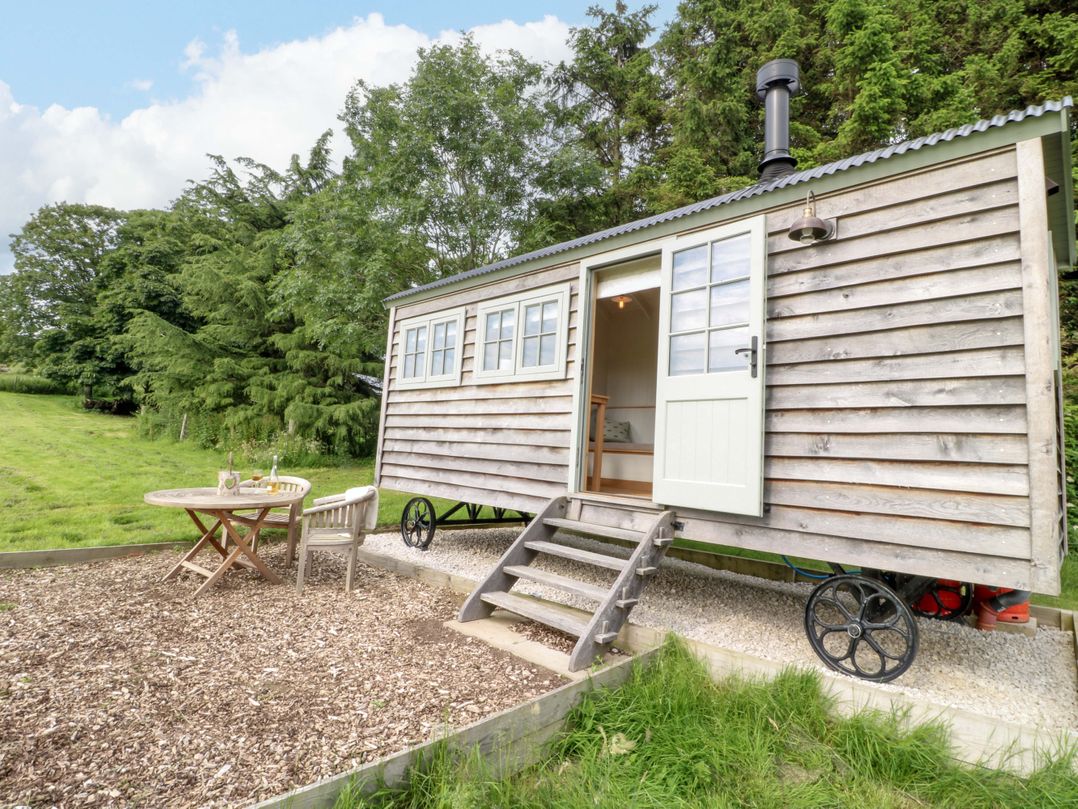 Fern Shepherds Hut