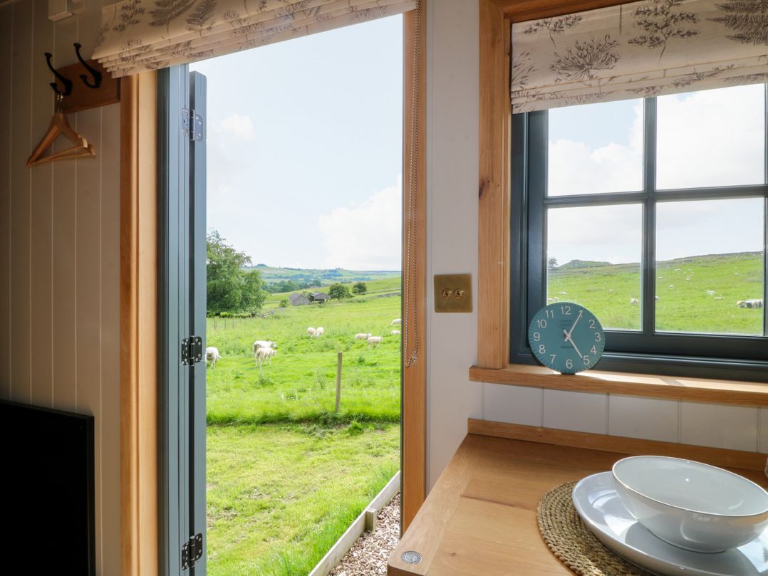 Fern Shepherds Hut