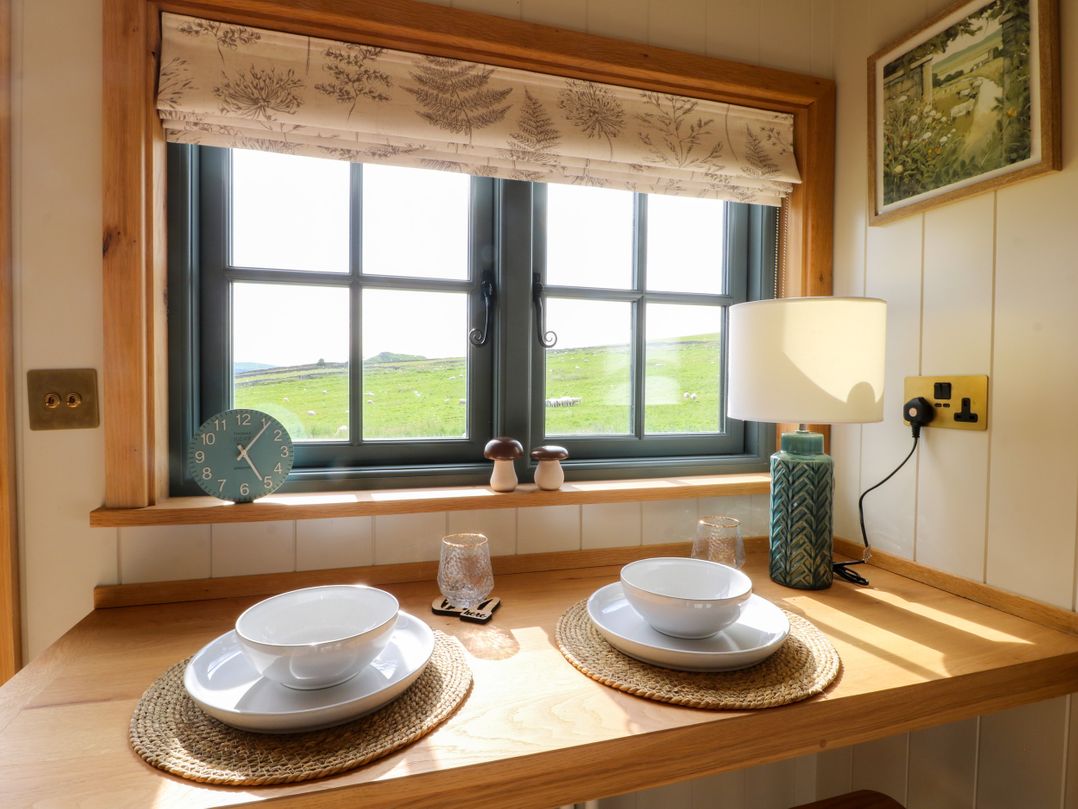 Fern Shepherds Hut