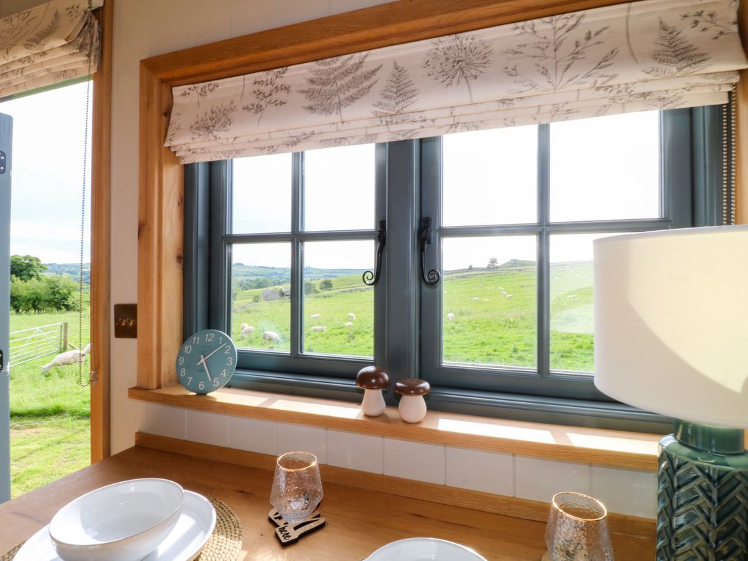 Fern Shepherds Hut