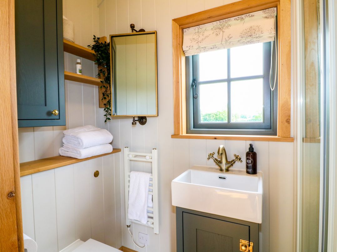 Fern Shepherds Hut