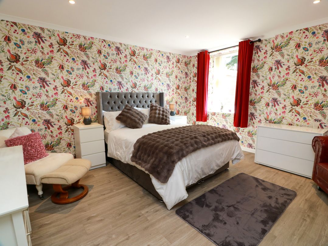Waterside Lodge