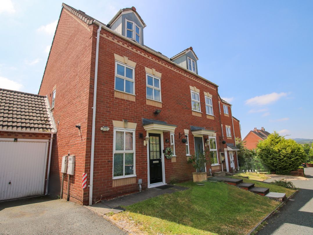 18 Hengrave Meadow