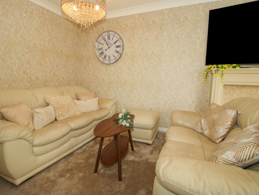 18 Hengrave Meadow