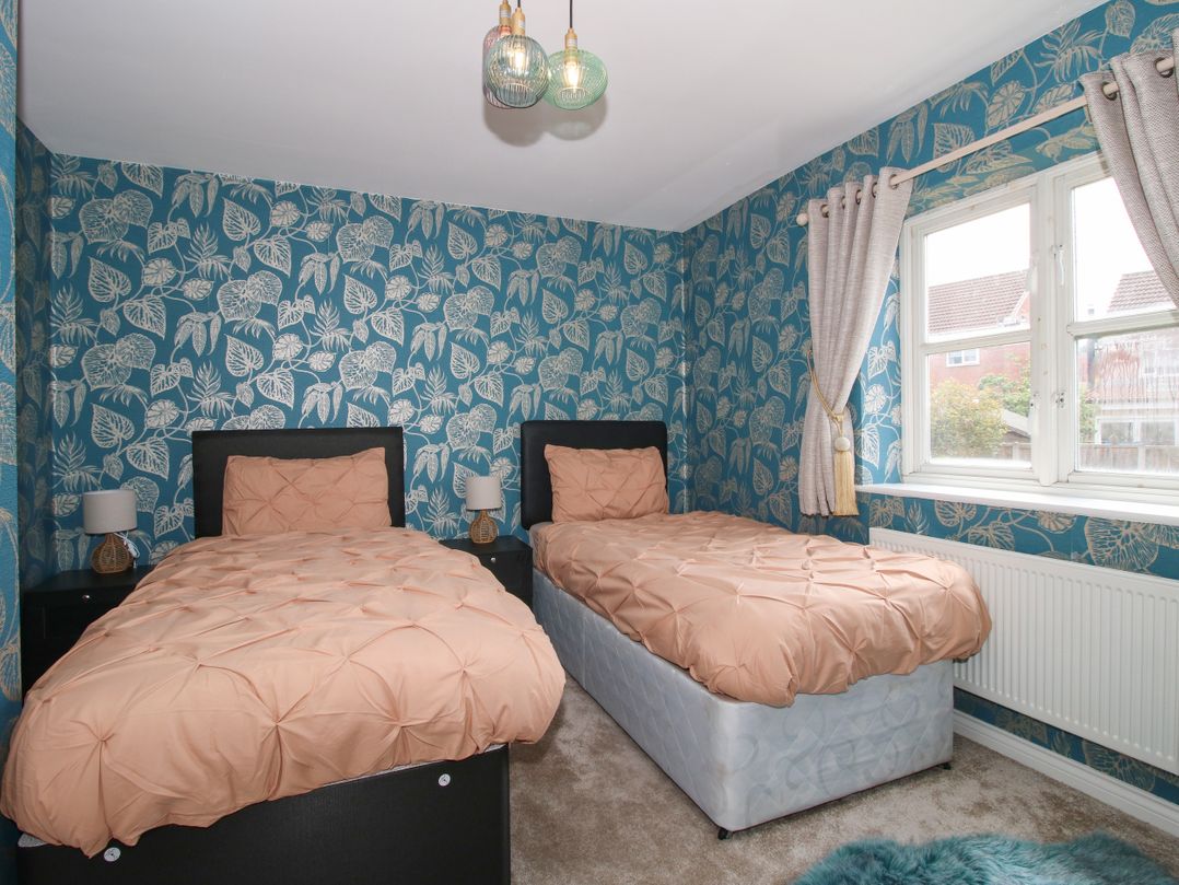 18 Hengrave Meadow