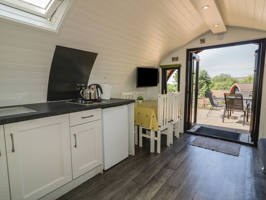 Gortin Glen Glamping Pod 2