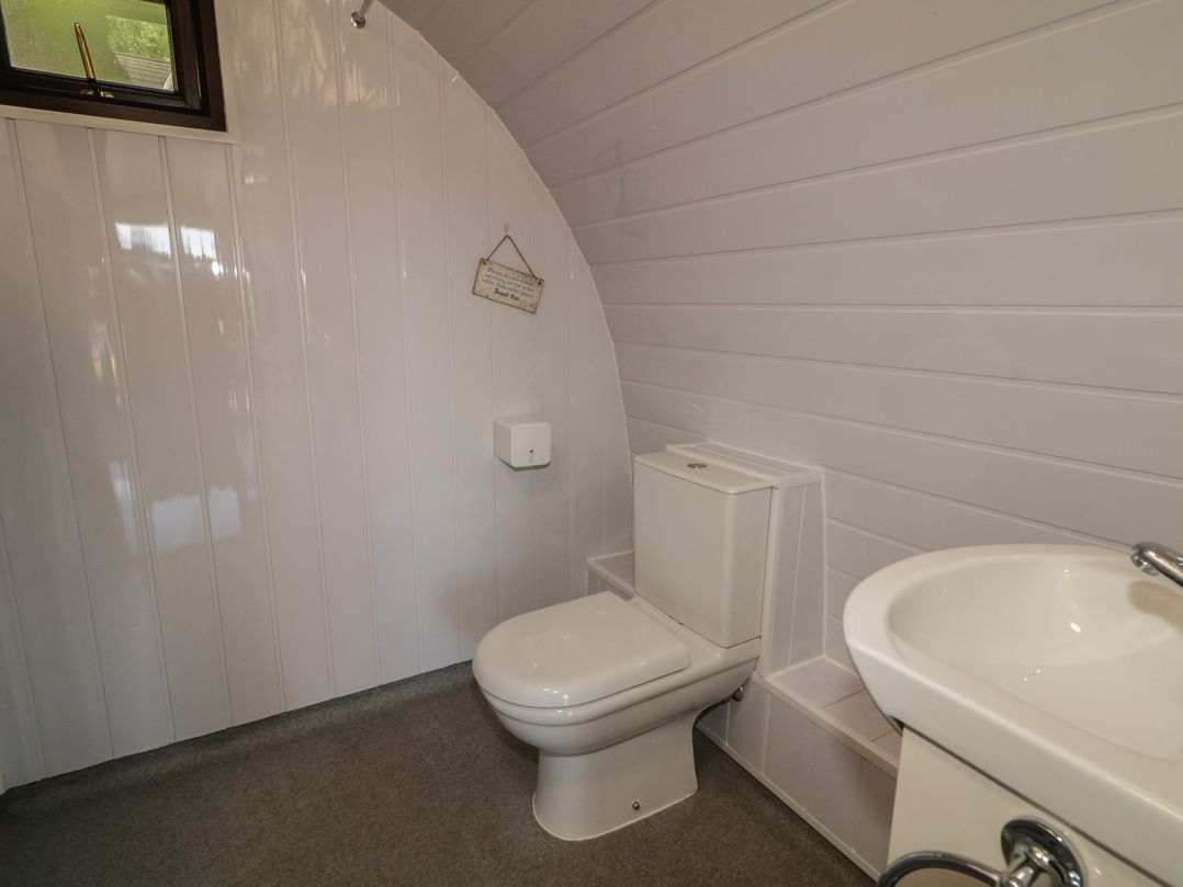 Gortin Glen Glamping Pod 2
