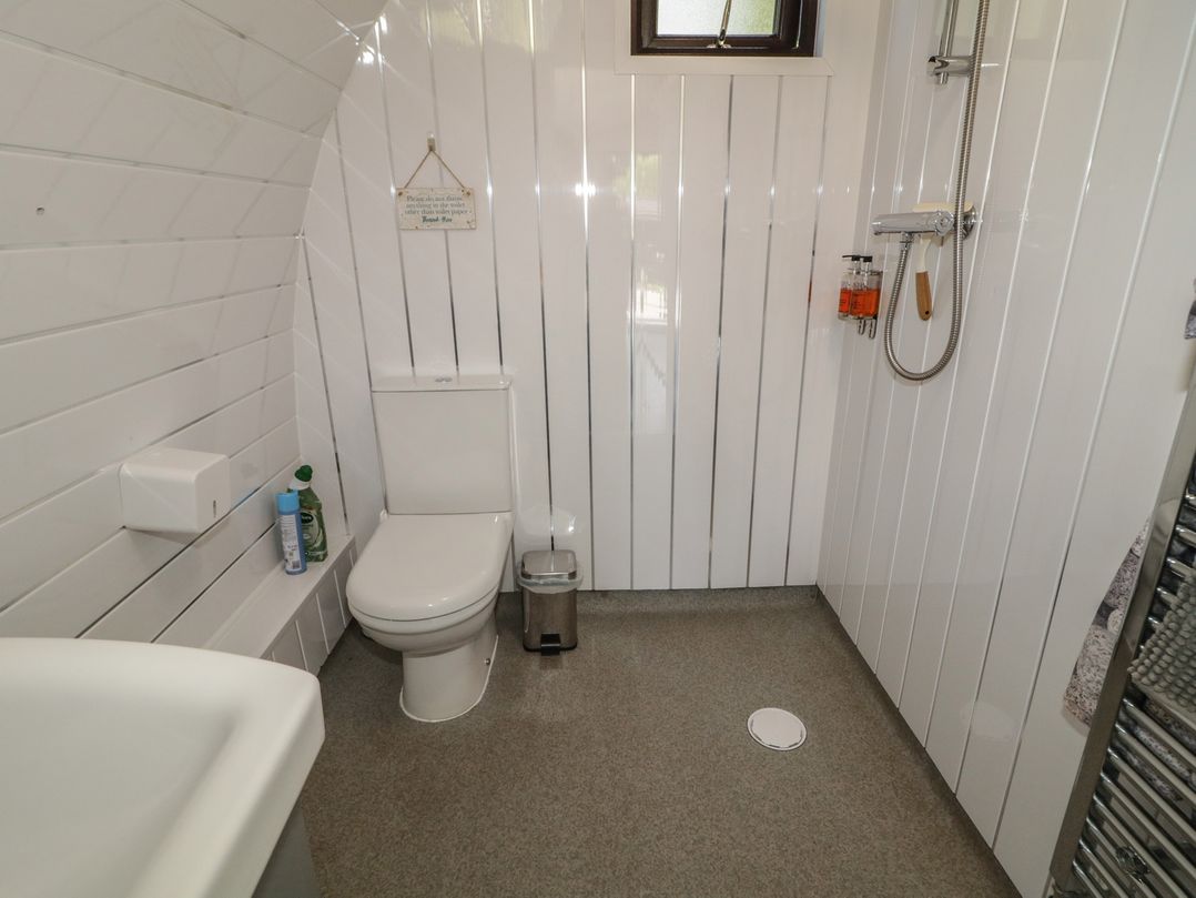 Gortin Glen Glamping Pod 5