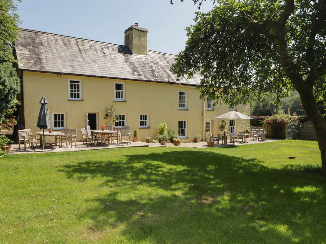 Ty Mawr Country House