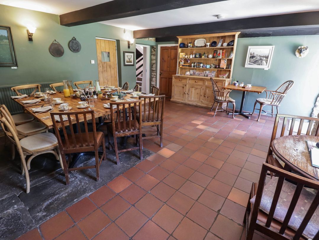 Ty Mawr Country House