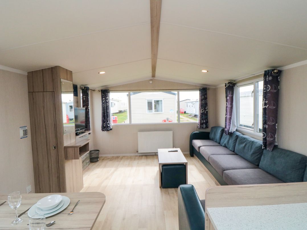 42 Oak Green