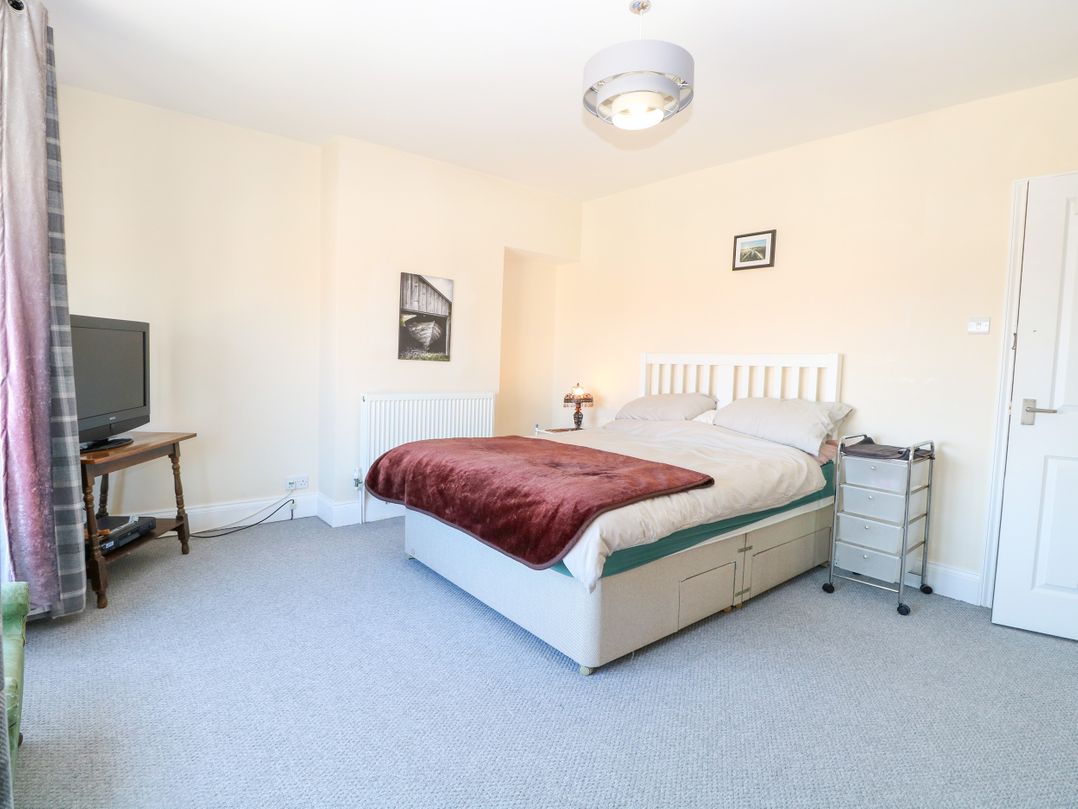 33 North Denes