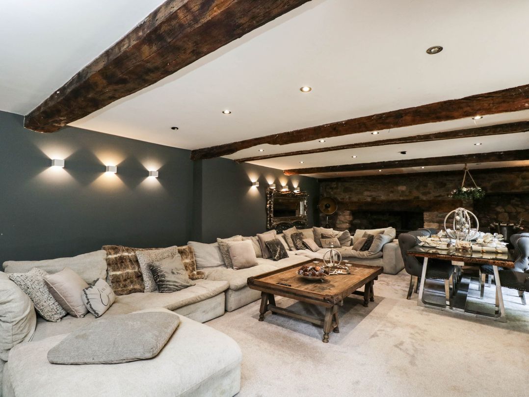 Llanfarach Farmhouse