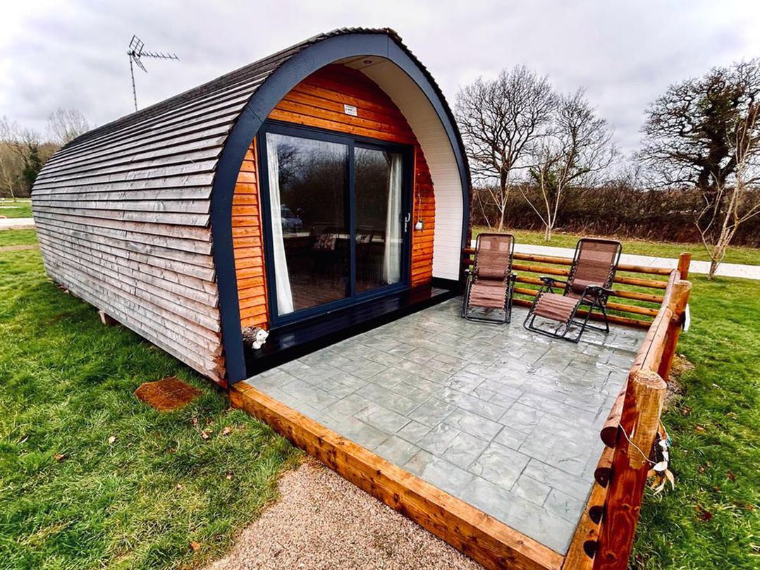 1Bed pod cabin in beautiful surroundings Wrexham
