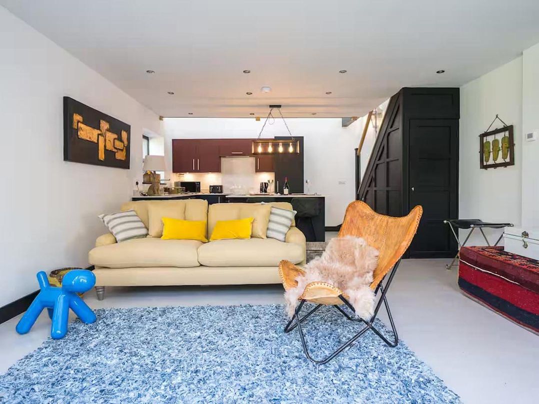 Aylesford House Sleeps 2 and 1 infant Parking