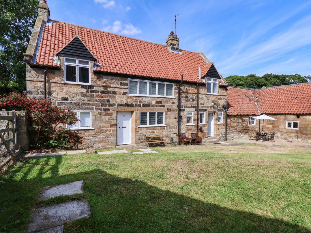 Ewe Cote Hall Farmhouse