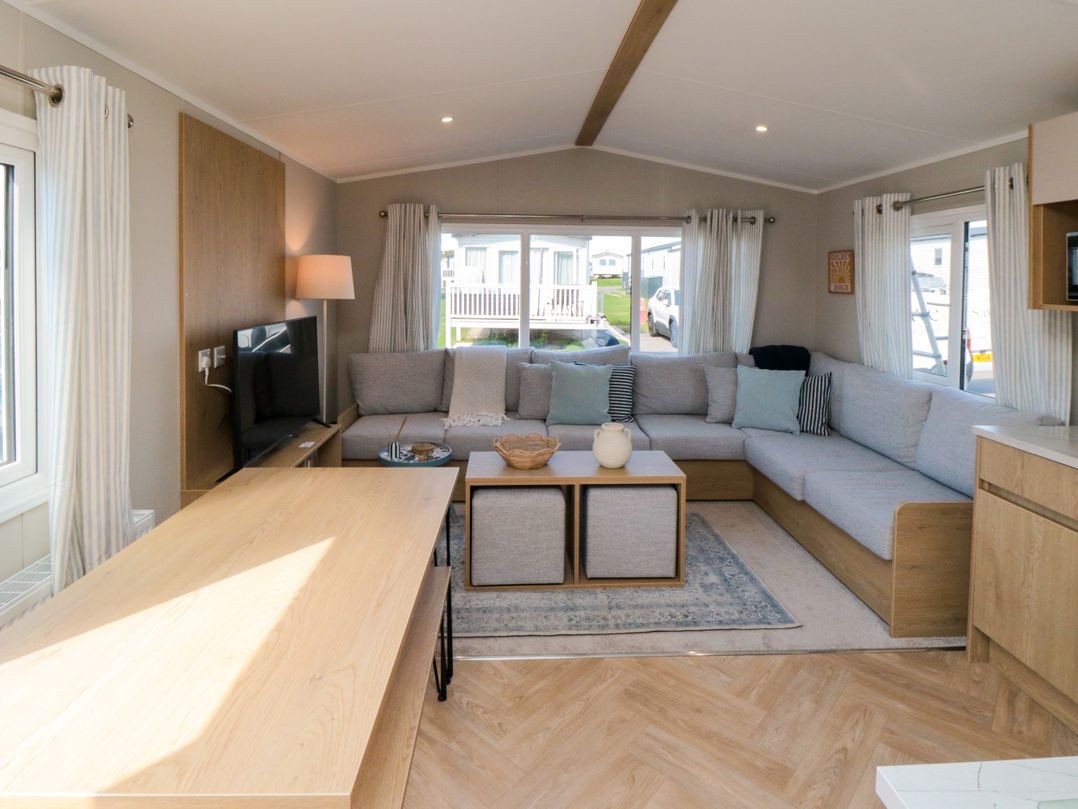 The Beach Retreat at Cayton Bay