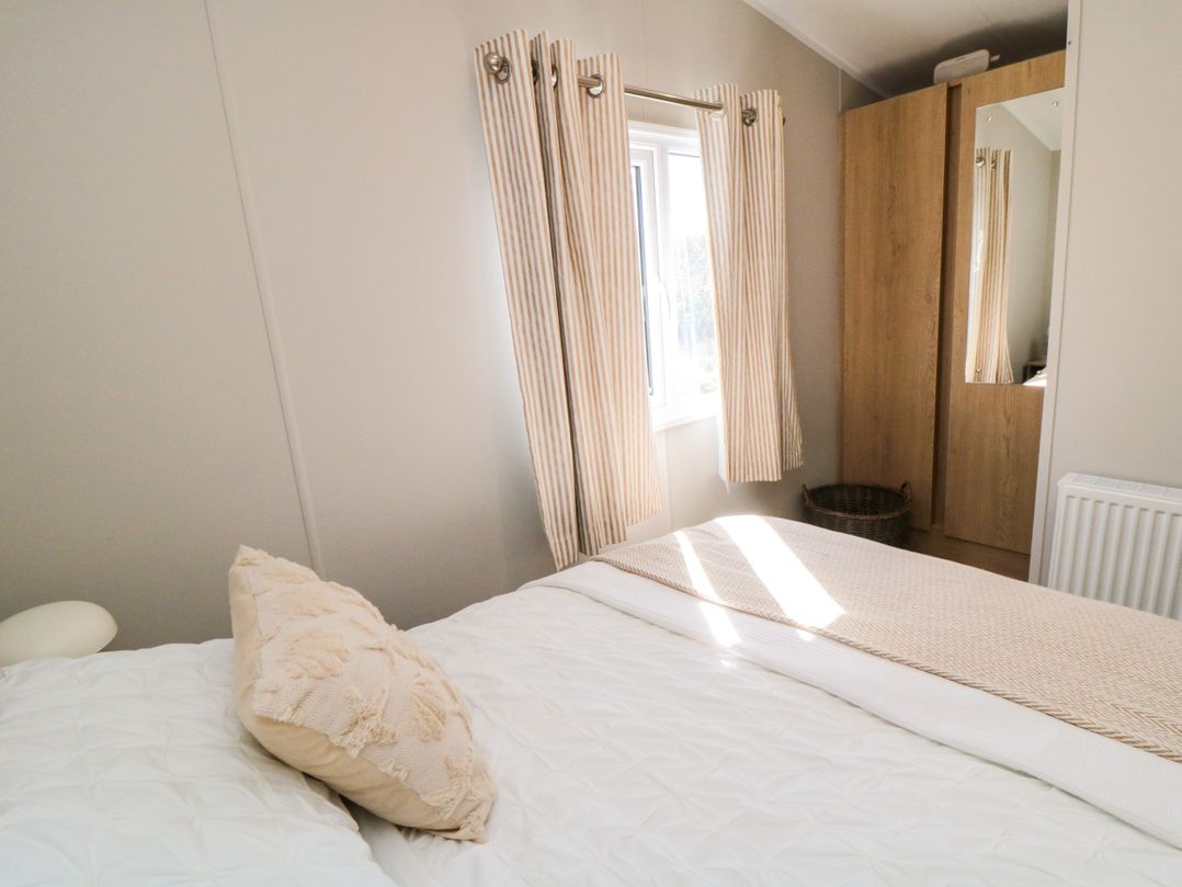The Beach Retreat at Cayton Bay